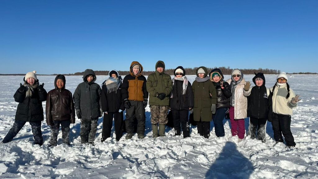Школьники из Вилюйского района провели весеннюю экспедицию на уникальное озеро Мастах
